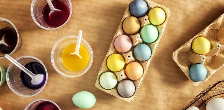 Чем и как красить яйца на Пасху