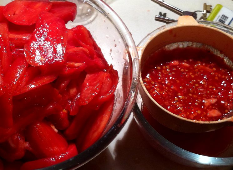 Как подготовить домашние семена томатов