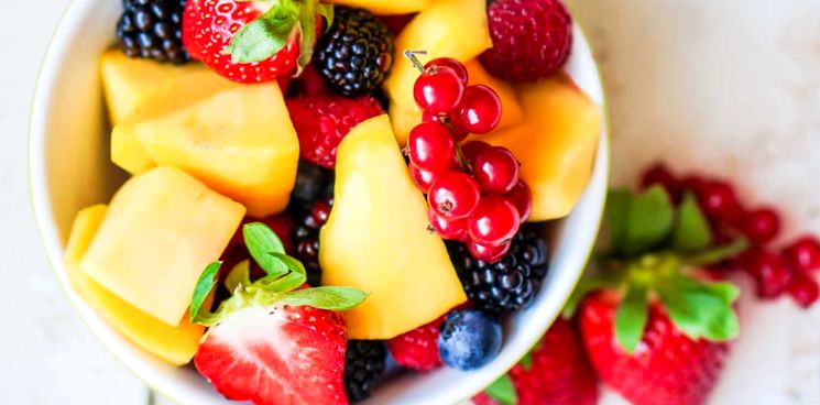 Замораживаем свежие фрукты и ягоды