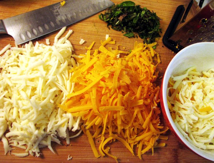 Начинка для лаваша с сыром, чесноком и морковью