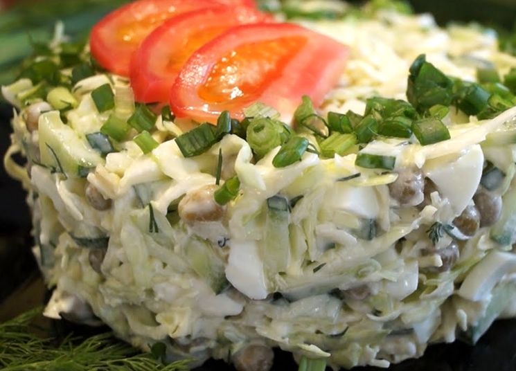 Вкусный и простой салат из капусты 